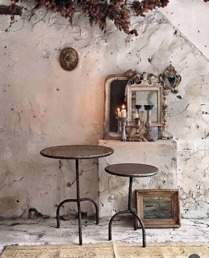 Lot de 2 Side Tables Martelées en Métal Noir – Design Industriel