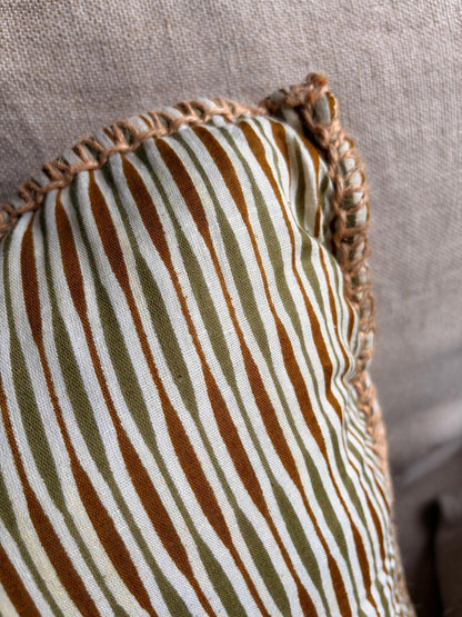 Coussin coton blockprint 50×50 cm - blanc rayures