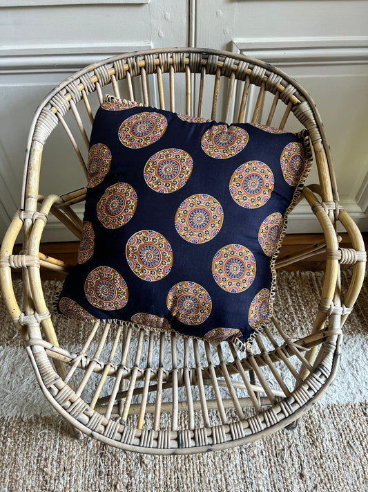 Coussin coton blockprint 50×50 cm - Bleu nuit