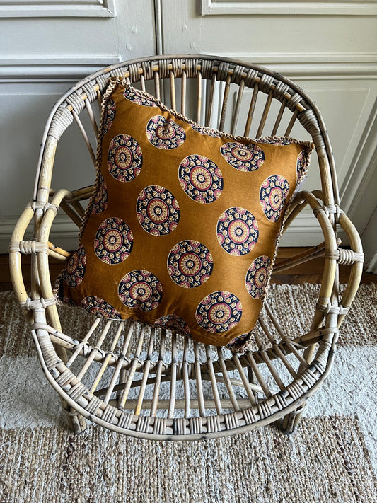 Coussin coton blockprint 50×50 cm - Jaune moutarde